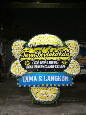 Papan Bunga Duka di Bojong Pondok Terong